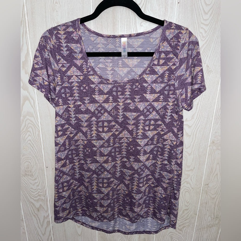 NWT Lularoe Classic T size XS